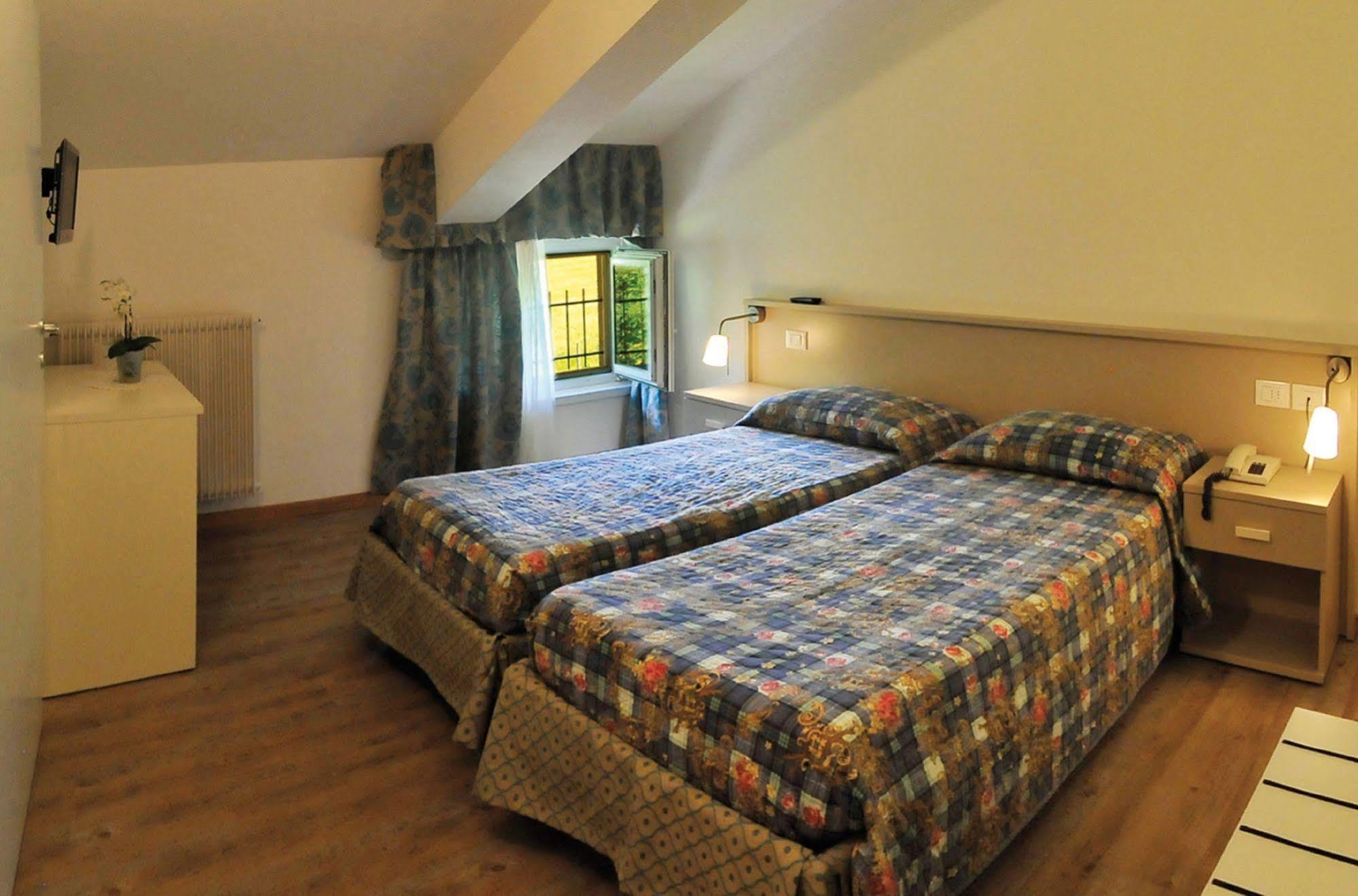 Garden House - Hotel Sport Levico Terme Bagian luar foto